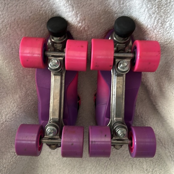 Riedell Pink and Purple Roller Skates - Picture 4 of 9